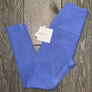 Beyond Yoga Periwinkle Woman’s Leggings